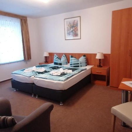 Hotel Garni Zum Goldenen Ring Quedlinburg Eksteriør billede