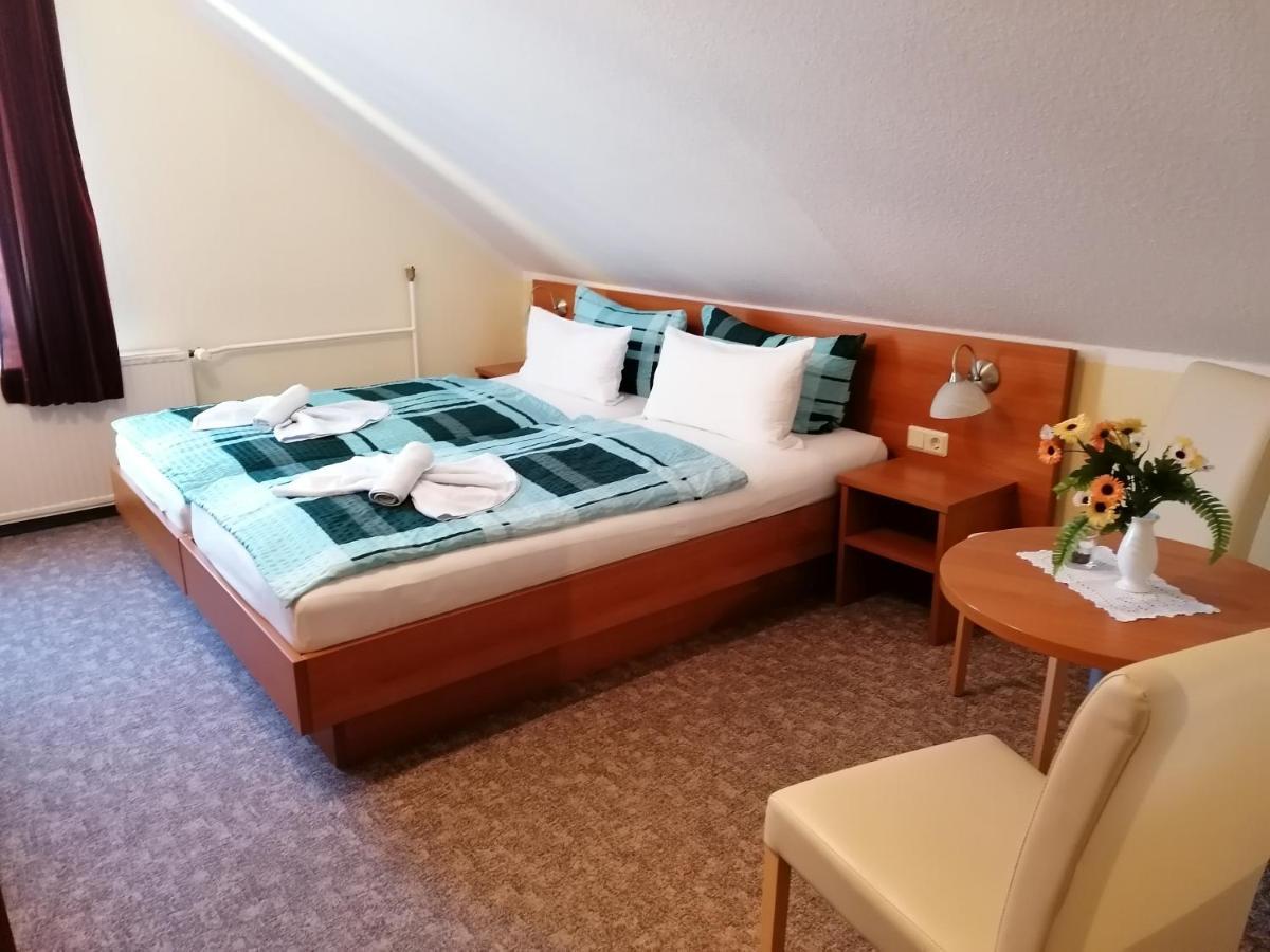 Hotel Garni Zum Goldenen Ring Quedlinburg Eksteriør billede