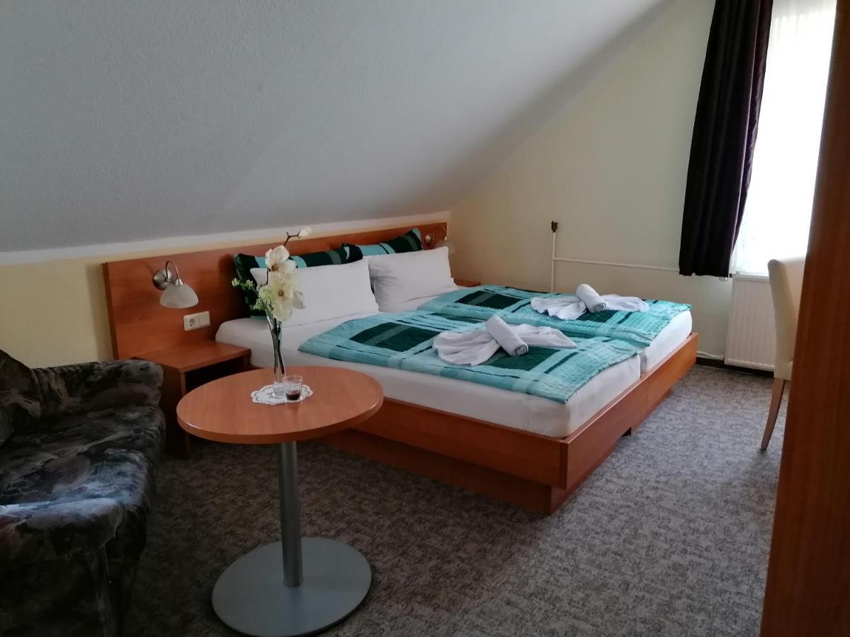 Hotel Garni Zum Goldenen Ring Quedlinburg Eksteriør billede