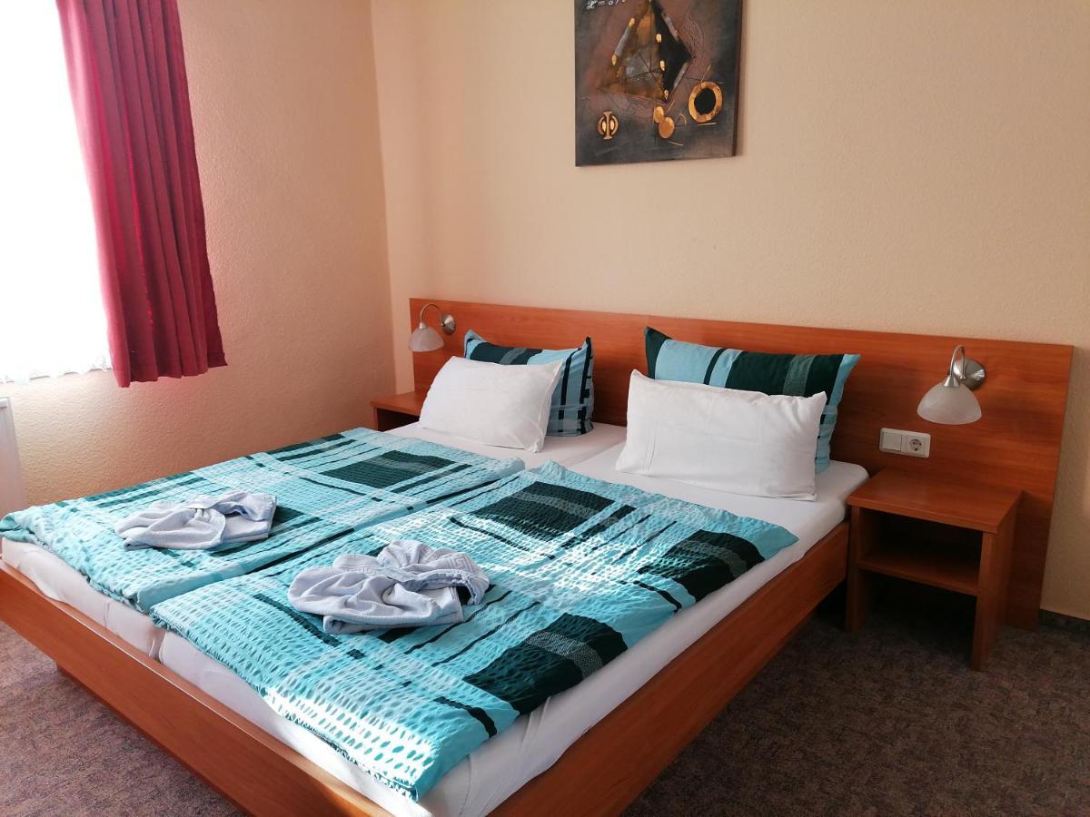 Hotel Garni Zum Goldenen Ring Quedlinburg Eksteriør billede