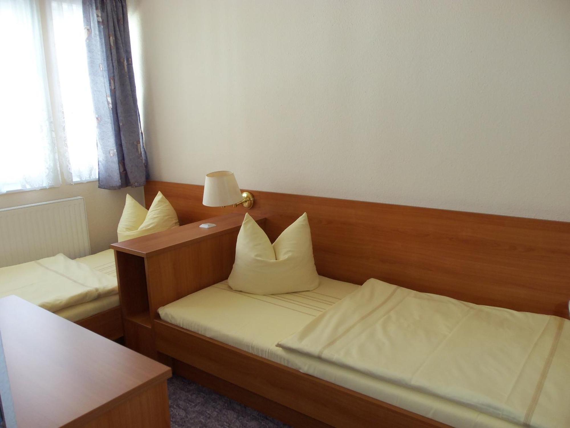 Hotel Garni Zum Goldenen Ring Quedlinburg Eksteriør billede